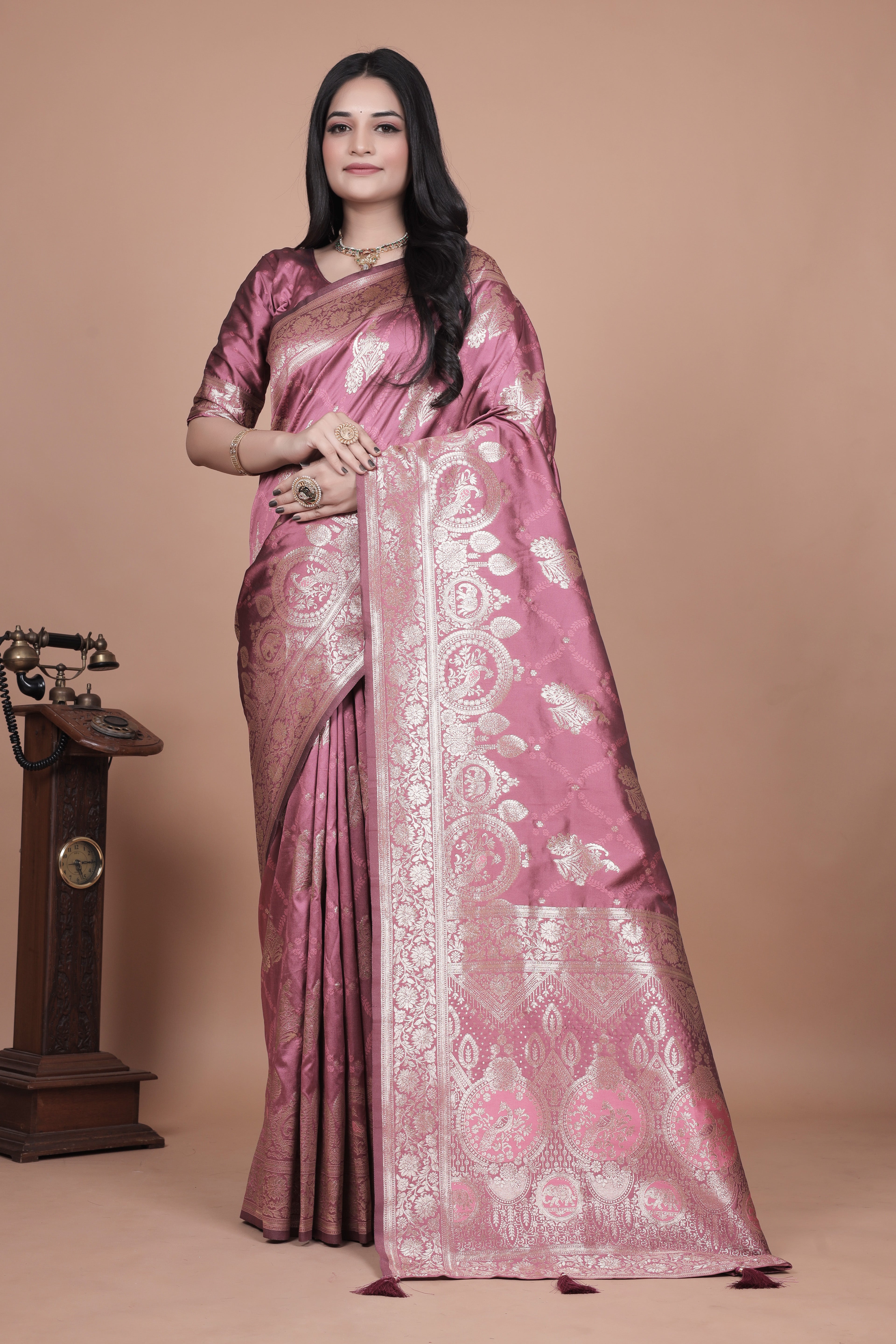 Banarasi Silk Saree with Intricate Silver Zari Weave with 4 color option  ✨🌸